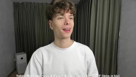 Hey I am Calvin  online show from October 22, 2:06 pm