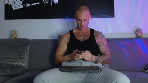 Calvin  online show from January 13, 6:38 pm