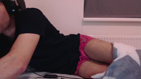 Snapshot of calvinjohnlad chatting on December 7, 3:52 pm Calvinjohnlad online show from December 7, 3:52 pm