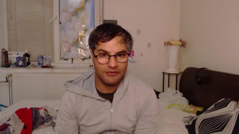 Snapshot of calvinjohnlad chatting on November 15, 3:08 pm Calvinjohnlad online show from November 15, 3:08 pm