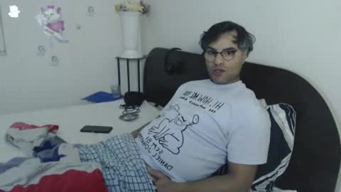 Snapshot of calvinjohnlad chatting on November 29, 6:00 pm Calvinjohnlad online show from November 29, 6:00 pm