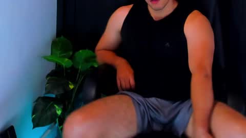 Snapshot of camara110 chatting on December 1, 8:53 pm camara110 online show from December 1, 8:53 pm