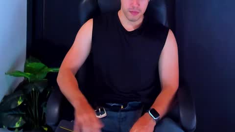 Snapshot of camara110 chatting on December 26, 12:25 am camara110 online show from December 26, 12:25 am