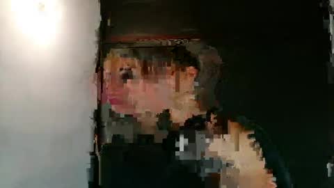 Snapshot of camara110 chatting on January 16, 4:28 am camara110 online show from January 16, 4:28 am