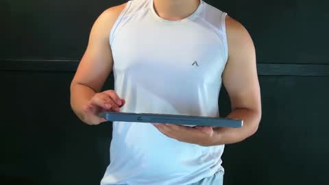 Snapshot of camara110 chatting on March 9, 8:21 pm camara110 online show from March 9, 8:21 pm