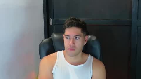 camara110 online show from October 14, 12:44 am