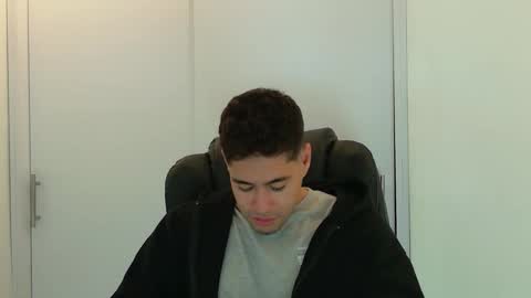 camara110 online show from November 10, 1:15 am