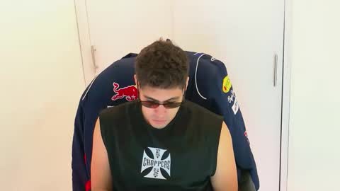 camara110 online show from December 4, 2:21 am