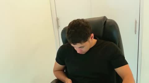 camara110 online show from December 22, 2:41 am