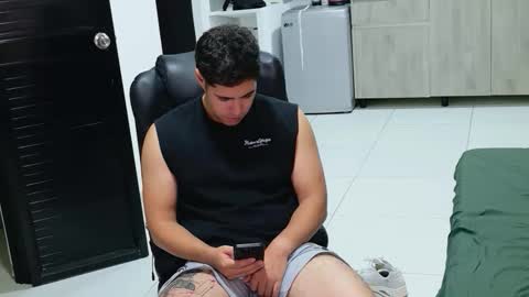 camara110 online show from March 27, 3:01 am