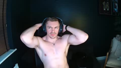 Snapshot of cambridge27 chatting on March 29, 5:07 am cambridge27 online show from March 29, 5:07 am