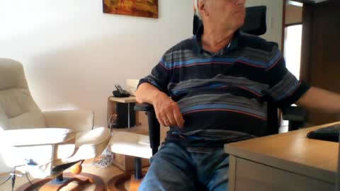 camcologne online show from June 1, 3:03 pm