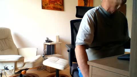 camcologne online show from June 10, 7:18 am
