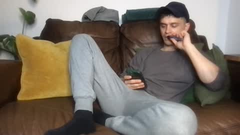CamDoAttitude online show from April 26, 9:12 pm