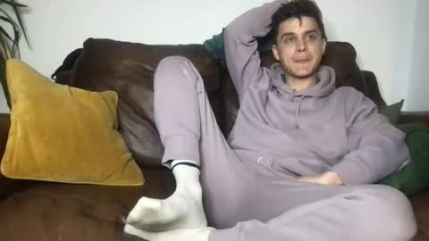 CamDoAttitude online show from May 11, 9:23 pm
