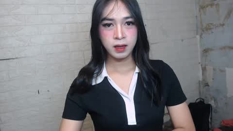 camela_star online show from December 12, 1:21 am