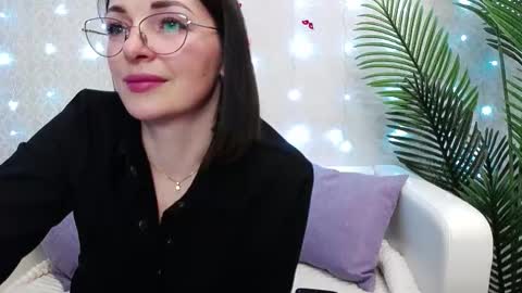 camelia_lillie online show from February 20, 6:26 am