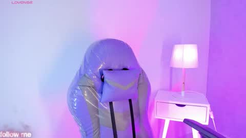 Camelia Smith online show from February 6, 3:22 am