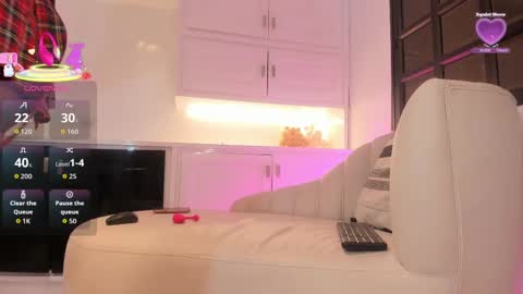 Snapshot of cameron_cutee chatting on September 23, 11:35 am  Cameron Cutee  online show from September 23, 11:35 am