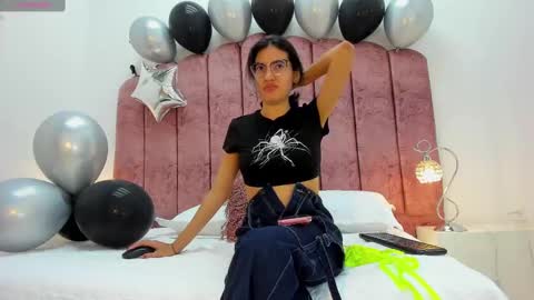 Snapshot of cameron_cutee chatting on October 1, 11:27 am  Cameron Cutee  online show from October 1, 11:27 am