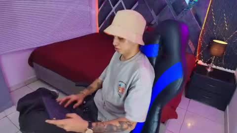 CAMERON online show from July 1, 1:07 am