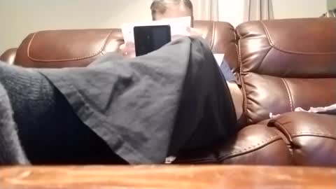 Snapshot of camguy2425 chatting on October 7, 2:09 am CamGuy online show from October 7, 2:09 am