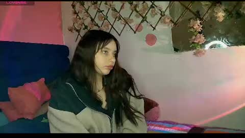 Snapshot of cami_casti777 chatting on June 20, 12:25 am trini-1000 online show from June 20, 12:25 am