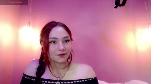 Snapshot of cami_fire chatting on January 2, 7:40 pm Cami online show from January 2, 7:40 pm