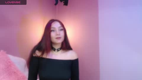 Snapshot of cami_fire chatting on February 4, 8:49 pm Cami online show from February 4, 8:49 pm