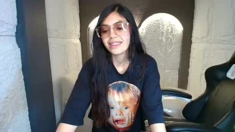 Snapshot of cami_goddess_r chatting on September 14, 1:32 pm Cami online show from September 14, 1:32 pm