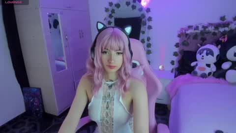 CAMI  online show from March 10, 2:39 am