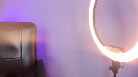 Snapshot of cami_tight chatting on December 13, 8:47 pm Cami online show from December 13, 8:47 pm