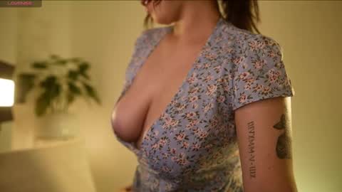 camila   online show from September 27, 12:48 am