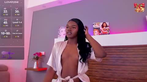 Snapshot of camiestrada chatting on December 18, 3:22 pm camiestrada online show from December 18, 3:22 pm