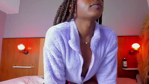Snapshot of camiestrada chatting on January 18, 9:13 pm camiestrada online show from January 18, 9:13 pm