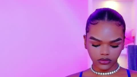 camiestrada online show from November 20, 12:05 pm