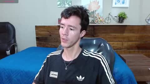 Snapshot of camievan chatting on March 3, 2:12 pm camievan online show from March 3, 2:12 pm