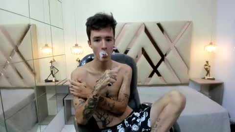 Snapshot of camievan chatting on March 19, 8:02 pm camievan online show from March 19, 8:02 pm