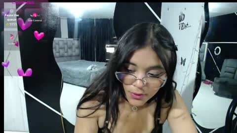 camiih 18 online show from March 20, 3:11 am