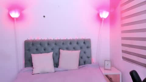 Camila Osorio online show from January 15, 9:45 am