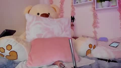 Snapshot of camiilalopee chatting on September 29, 3:22 am Camii Lopez online show from September 29, 3:22 am