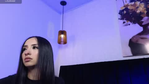 Snapshot of camil_rayne chatting on June 2, 8:22 pm Camil online show from June 2, 8:22 pm