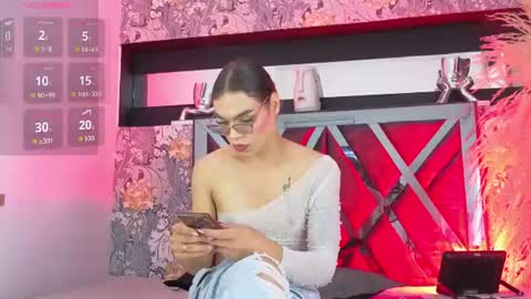 Snapshot of camila_bella_ chatting on July 22, 4:26 am Camila bella online show from July 22, 4:26 am