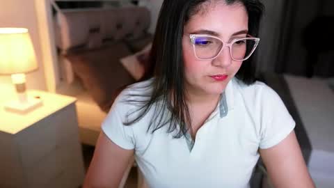 Snapshot of camila_buitrago chatting on March 1, 11:07 pm Camila buitrago online show from March 1, 11:07 pm