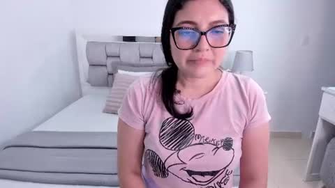 Snapshot of camila_buitrago chatting on July 1, 12:56 am Camila buitrago online show from July 1, 12:56 am