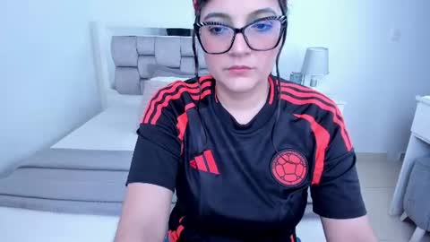 Snapshot of camila_buitrago chatting on July 3, 9:10 pm Camila buitrago online show from July 3, 9:10 pm