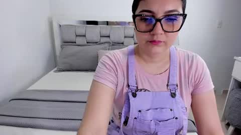 Snapshot of camila_buitrago chatting on July 13, 11:18 pm Camila buitrago online show from July 13, 11:18 pm