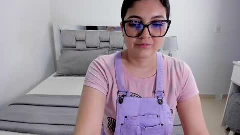 Snapshot of camila_buitrago chatting on July 14, 2:05 am Camila buitrago online show from July 14, 2:05 am
