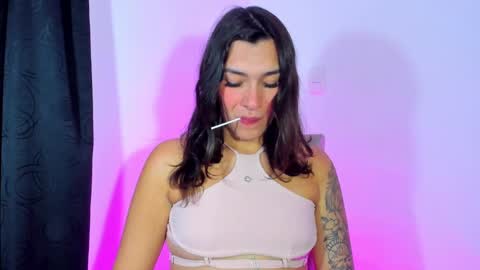  s online show from December 12, 4:26 am