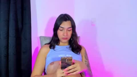  s online show from December 14, 5:40 am